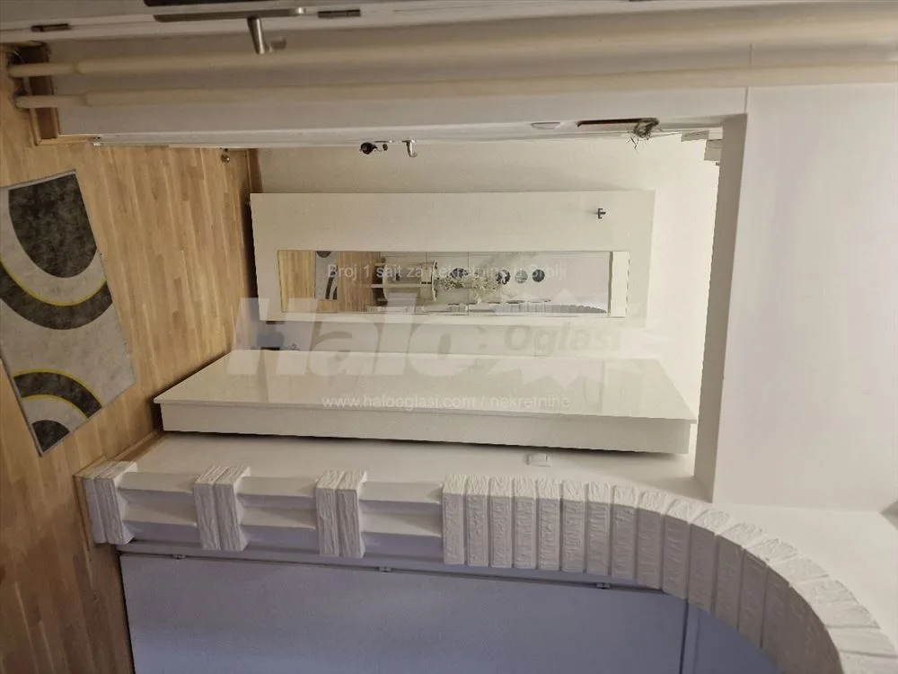 Trosoban stan 100m2 / po dogovoru — 7