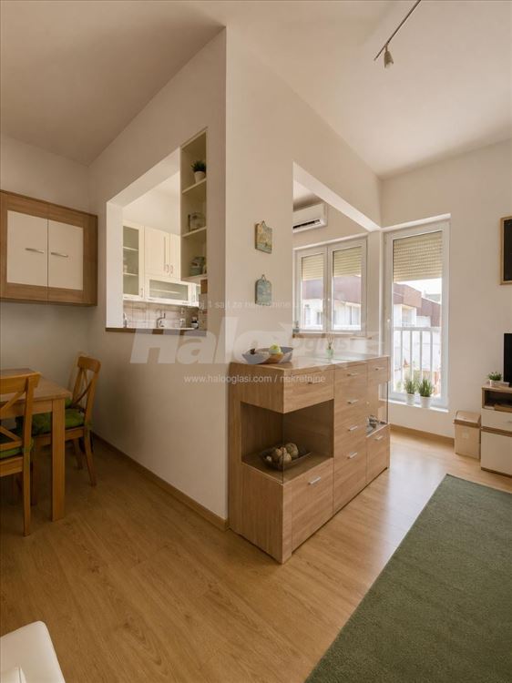 Trosoban stan 71 m² | Visoki plafoni | Uknjižen — 5