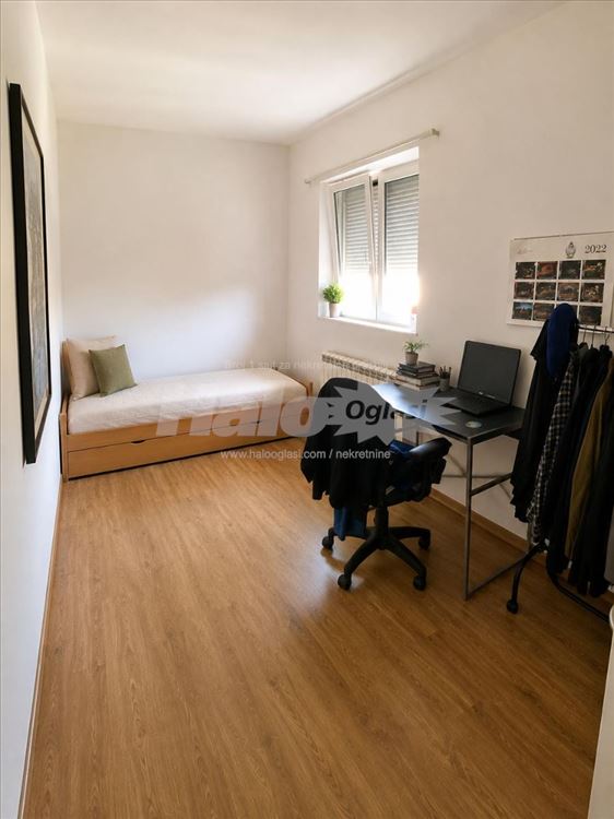 Trosoban stan 71 m² | Visoki plafoni | Uknjižen — 9