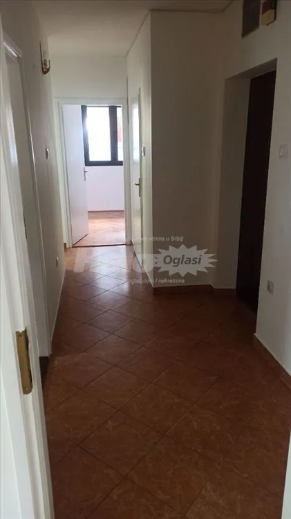 Trosoban stan 83m2, Kanarevo Brdo, Rakovica — 2