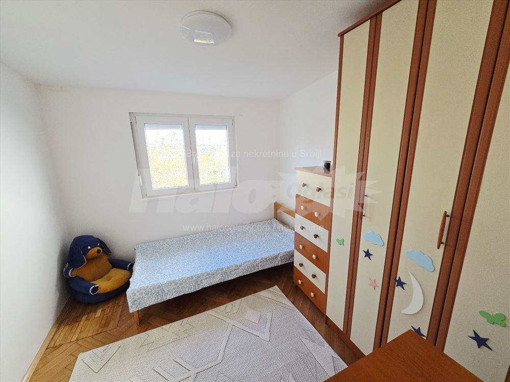Trosoban stan, Draže Pavlovića — 6