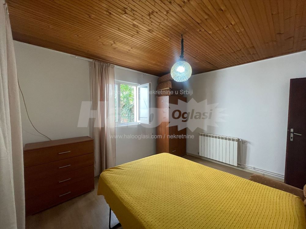 Trosoban stan - kuća, Autokomanda, Bože Jankovića — 9