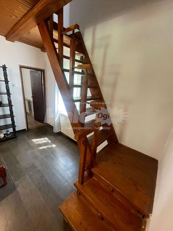 Trosoban stan - kuća, Autokomanda, Bože Jankovića — 10
