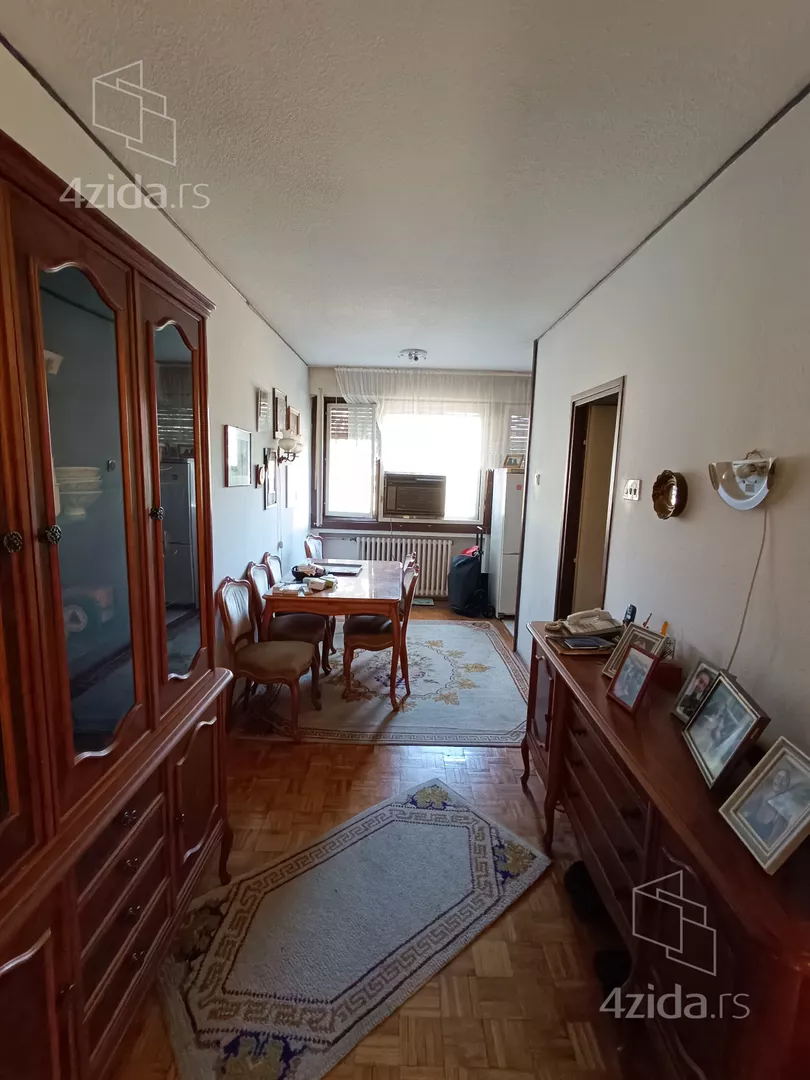 Trosoban stan na prodaju, Blok 45, 295.000€, 92m² — 3