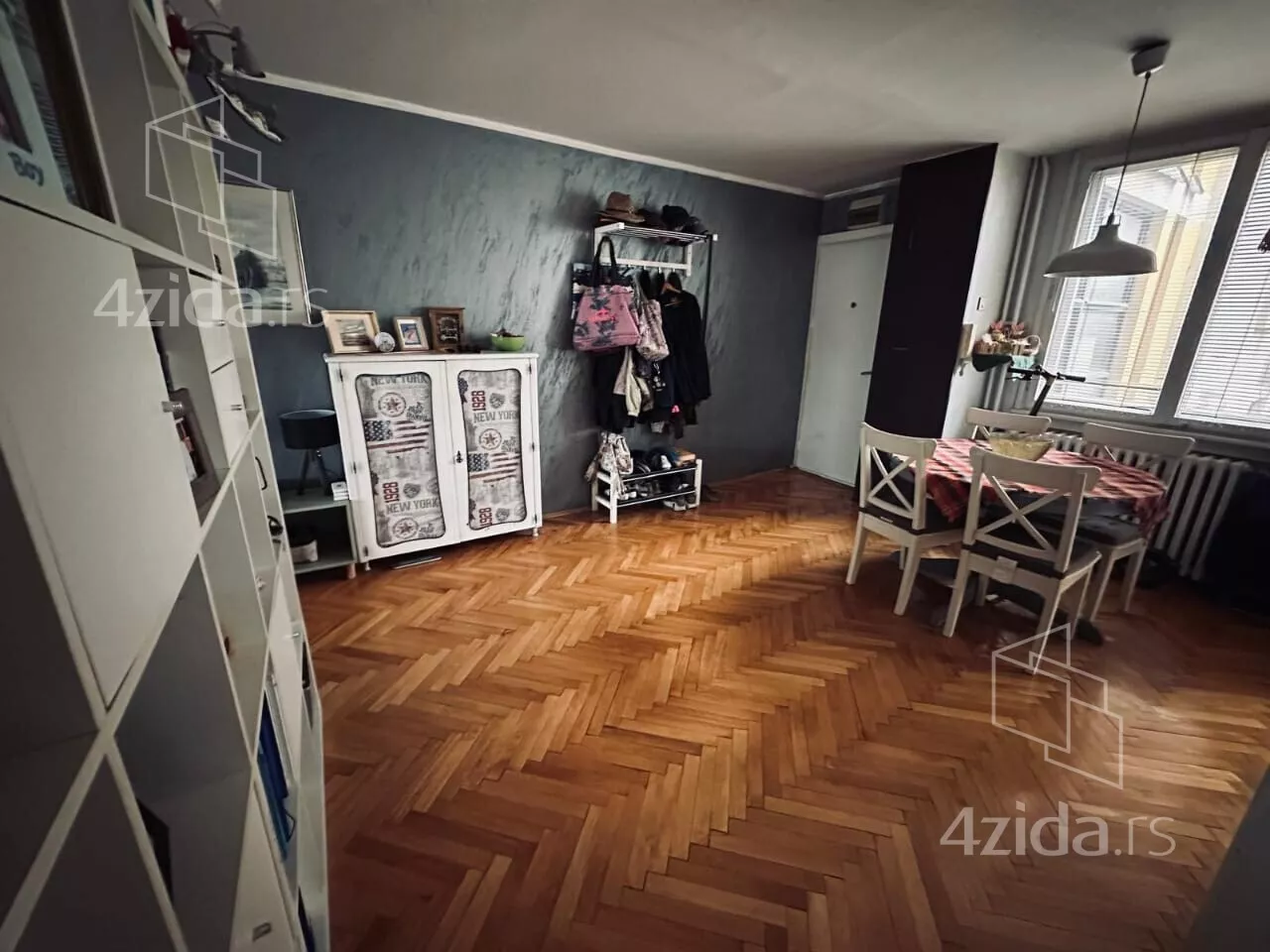 Trosoban stan na prodaju, Bulevar Arsenija Čarnojevića 128, 297.000€, 76m² — 4