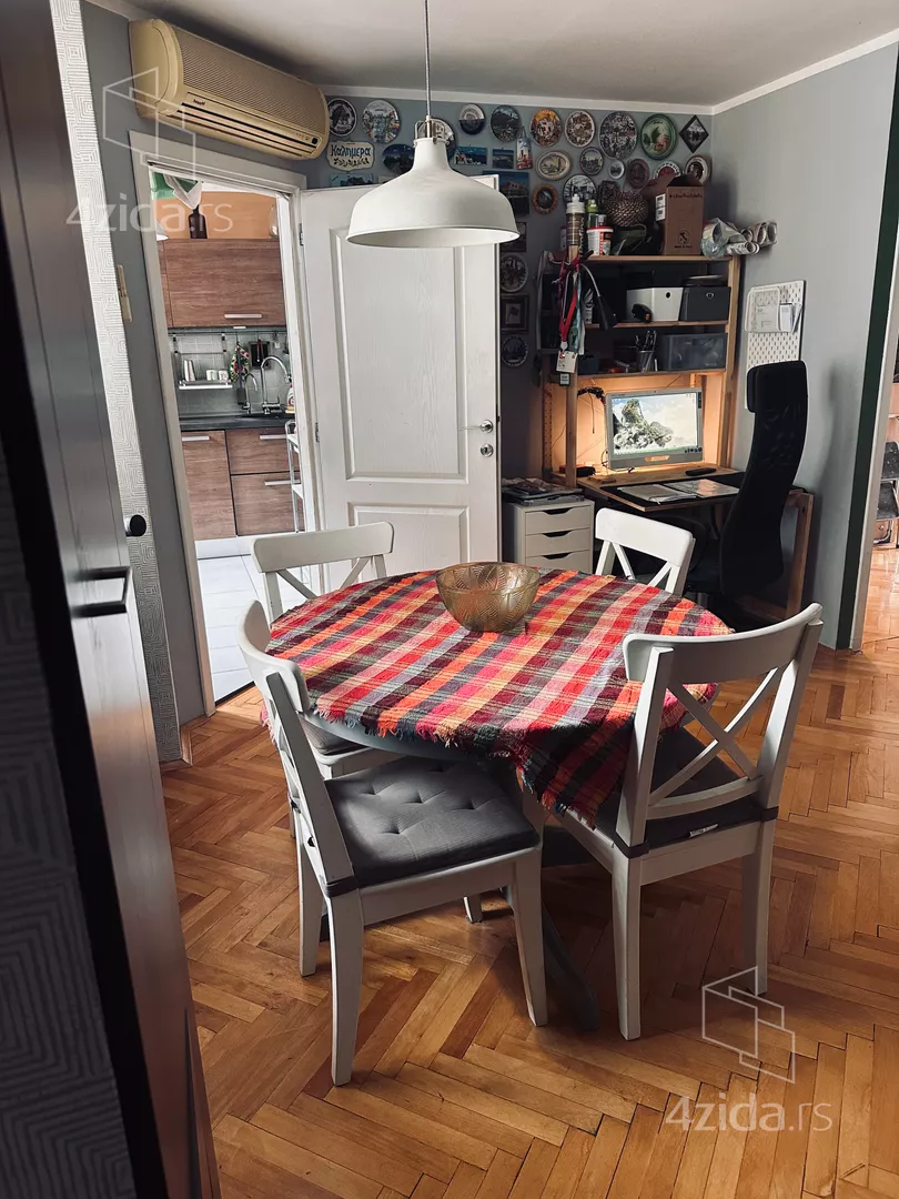 Trosoban stan na prodaju, Bulevar Arsenija Čarnojevića 128, 297.000€, 76m² — 8