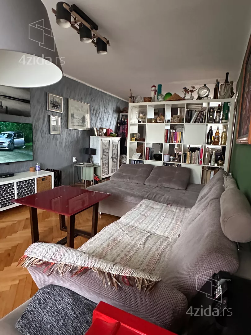 Trosoban stan na prodaju, Bulevar Arsenija Čarnojevića 128, 297.000€, 76m² — 11