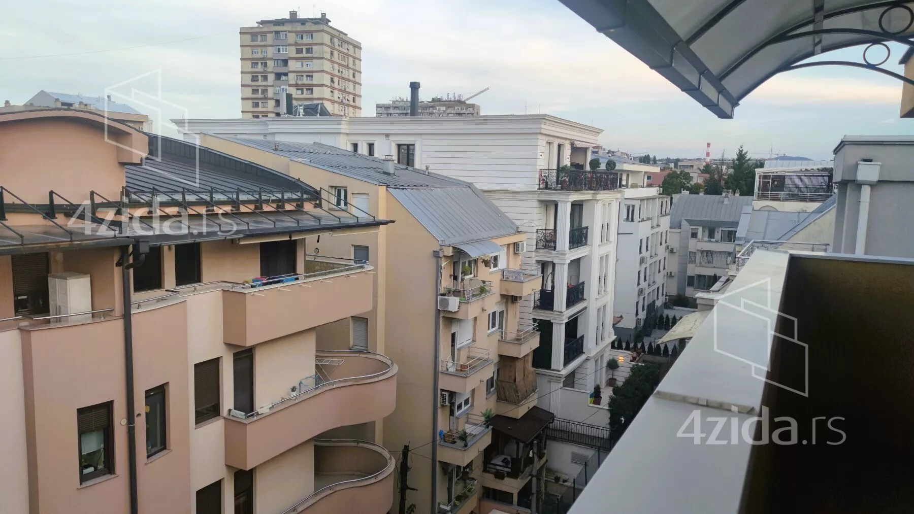 Trosoban stan na prodaju, Bulevar Oslobođenja 241, 290.000€, 84m² — 8