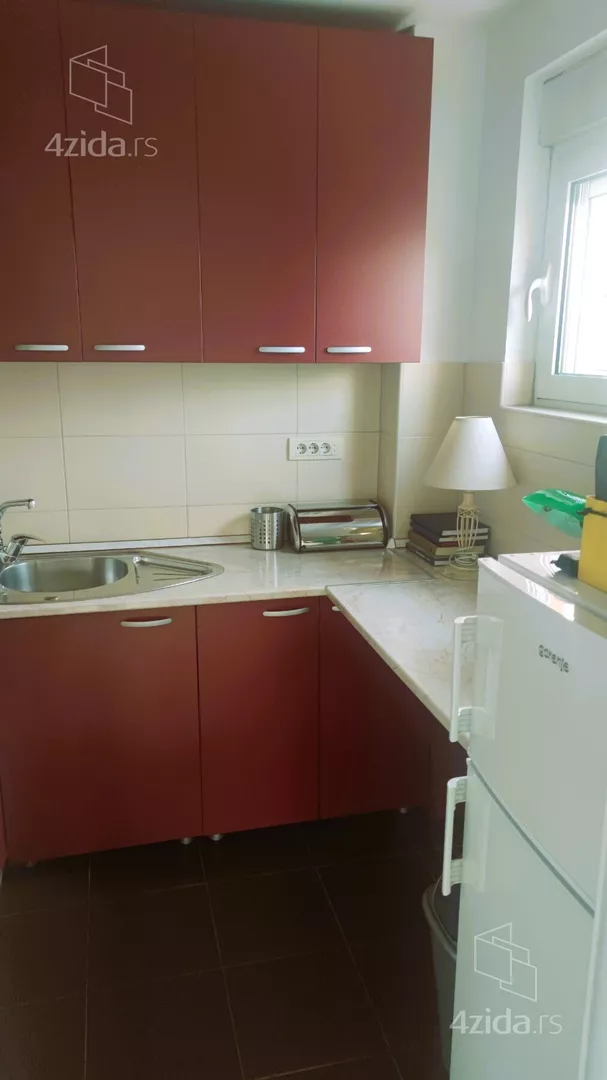 Trosoban stan na prodaju, Bulevar Oslobođenja 241, 290.000€, 84m² — 10