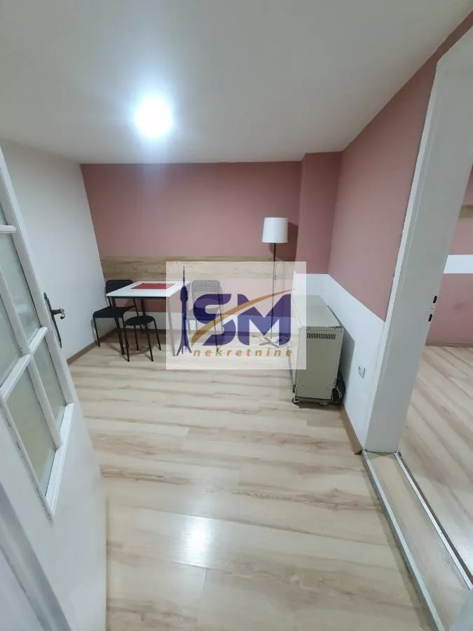 Trosoban stan na prodaju, Dimitrija Tucovića, 170.000€, 57m² — 2