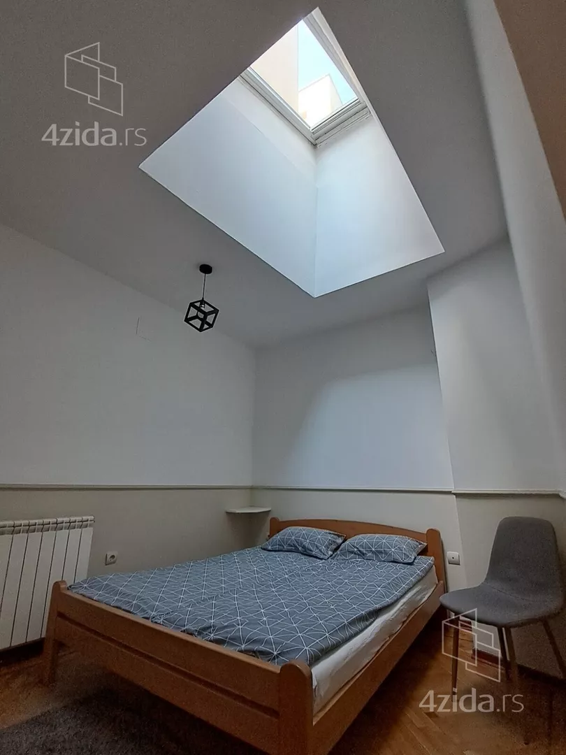 Trosoban stan na prodaju, Hram Svetog Save, 305.000€, 79m² — 3