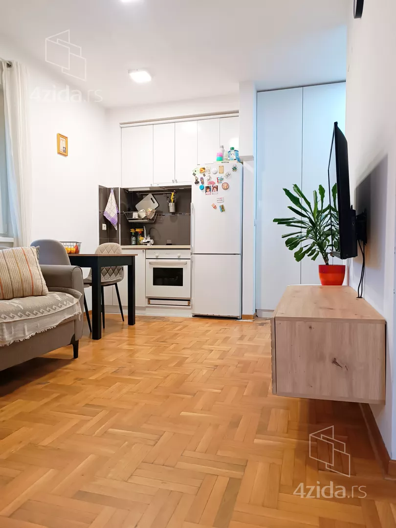 Trosoban stan na prodaju, Mate Miloševića xx, 138.700€, 36m² — 8