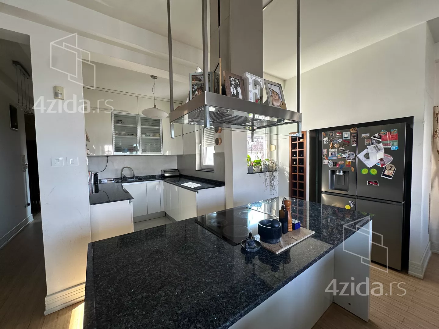Trosoban stan na prodaju, Miće Popovića 11, 790.000€, 157m² — 3