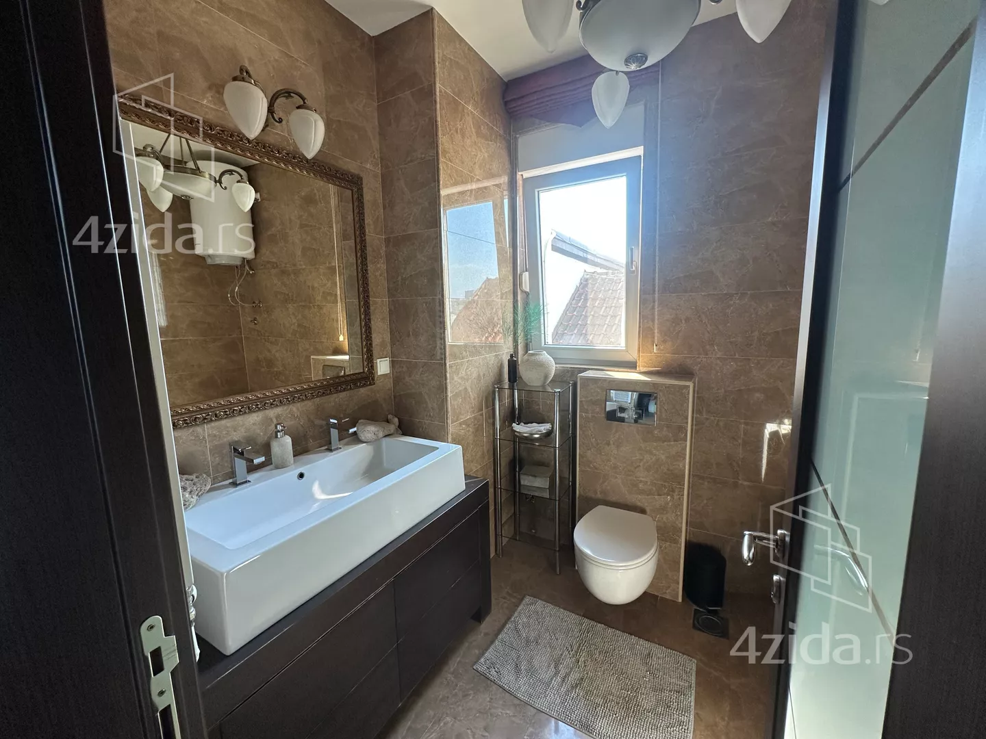 Trosoban stan na prodaju, Miće Popovića 11, 790.000€, 157m² — 14