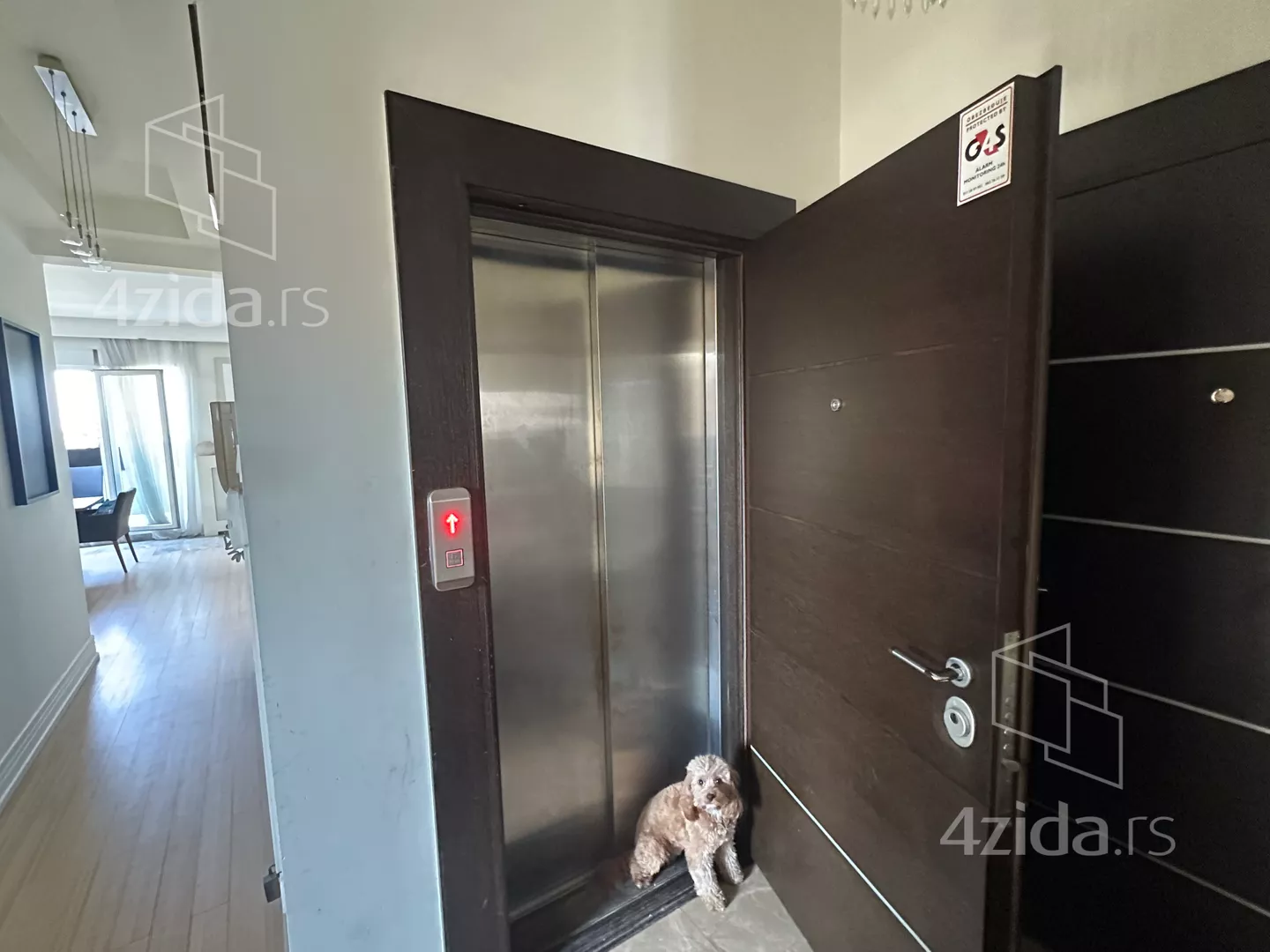 Trosoban stan na prodaju, Miće Popovića 11, 790.000€, 157m² — 15
