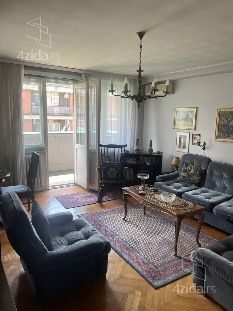 Trosoban stan na prodaju, Mileševska 11, 320.000€, 84m² — 3