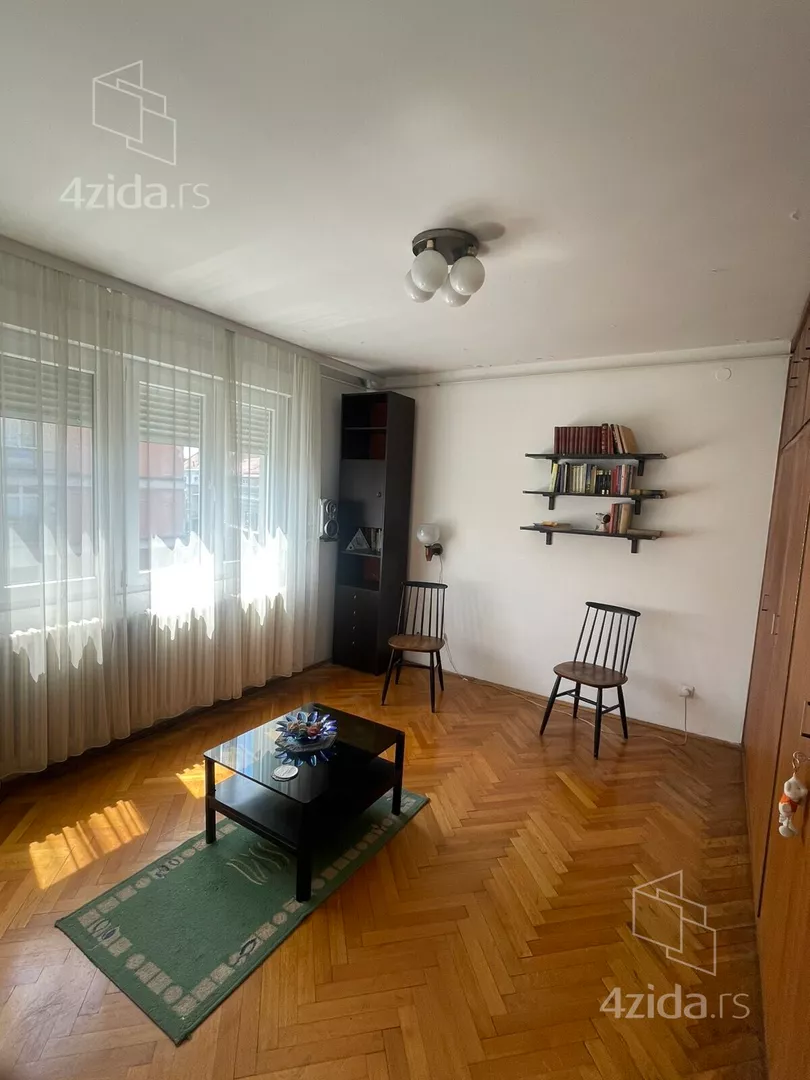 Trosoban stan na prodaju, Mileševska 11, 320.000€, 84m² — 7
