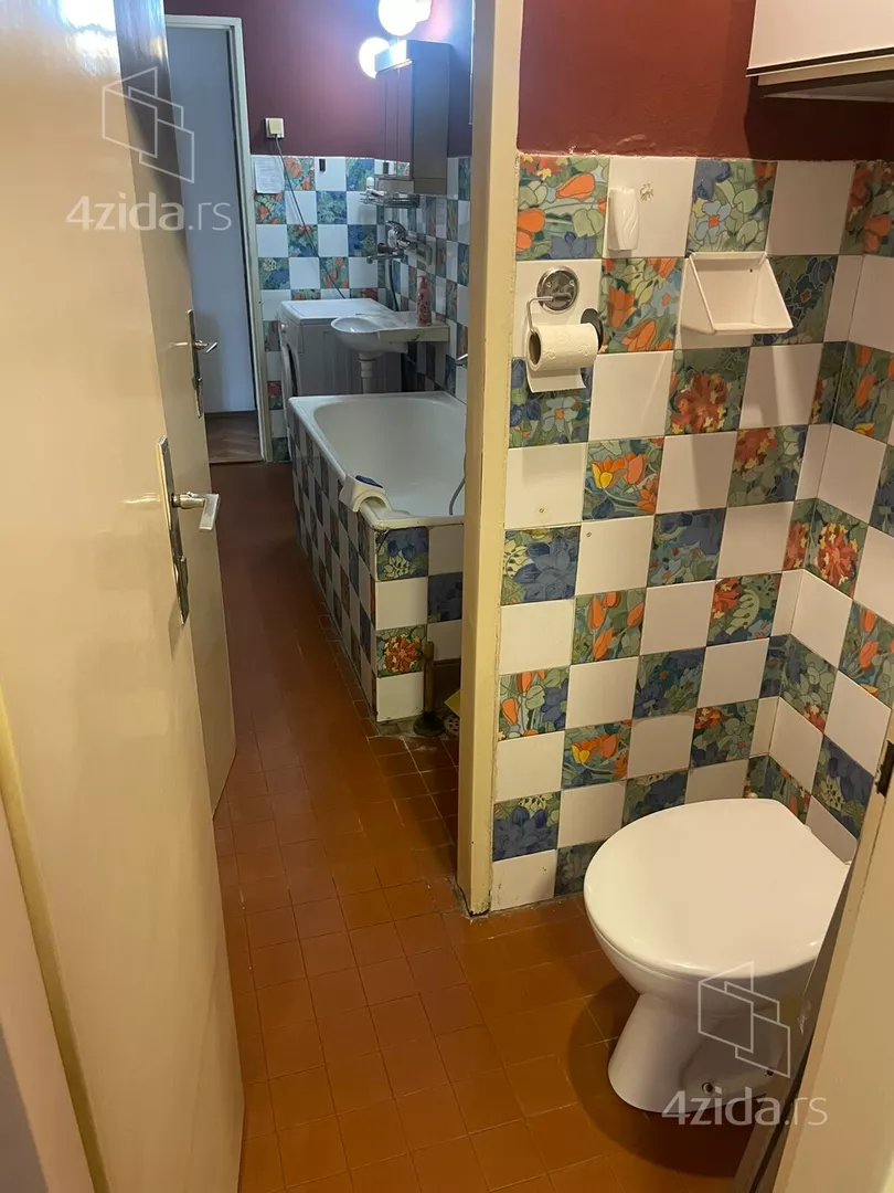 Trosoban stan na prodaju, Mileševska 11, 320.000€, 84m² — 13