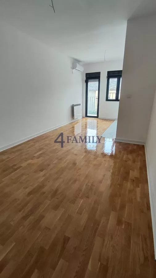 Trosoban stan na prodaju, Milice Rakić 6, 138.600€, 63m² — 3