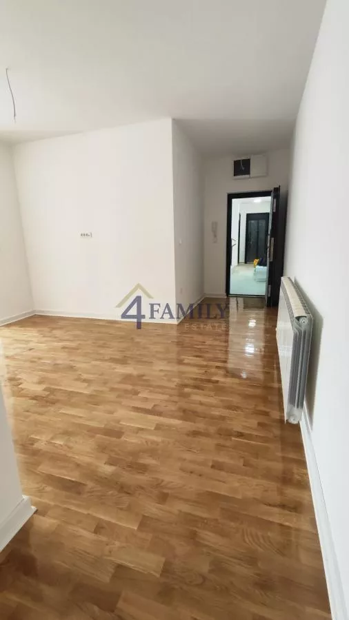 Trosoban stan na prodaju, Milice Rakić 6, 138.600€, 63m² — 4