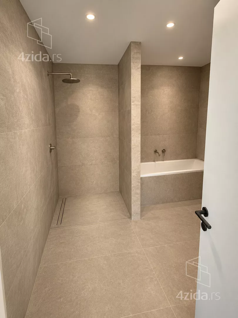 Trosoban stan na prodaju, Neznanog Junaka 15A, 1.302.000€, 217m² — 7