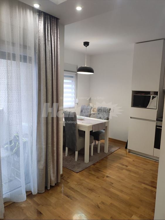 TROSOBAN stan na prodaju Novi Beograd-Ledine — 2