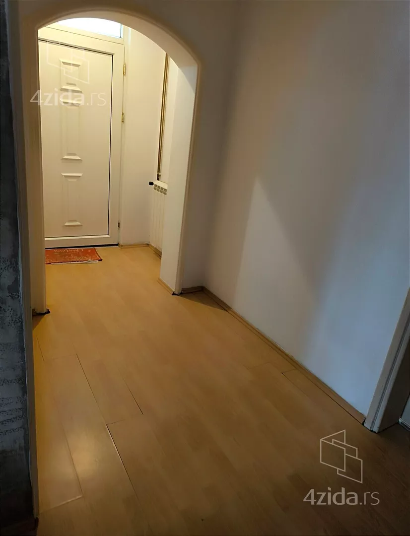 Trosoban stan na prodaju, Radeta Markovića, 190.000€, 95m² — 2
