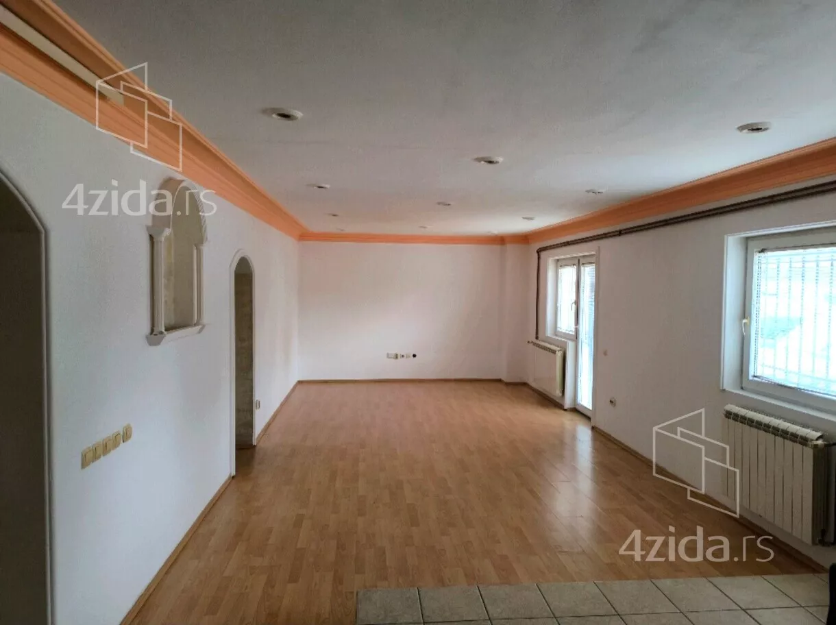 Trosoban stan na prodaju, Radeta Markovića, 190.000€, 95m² — 5