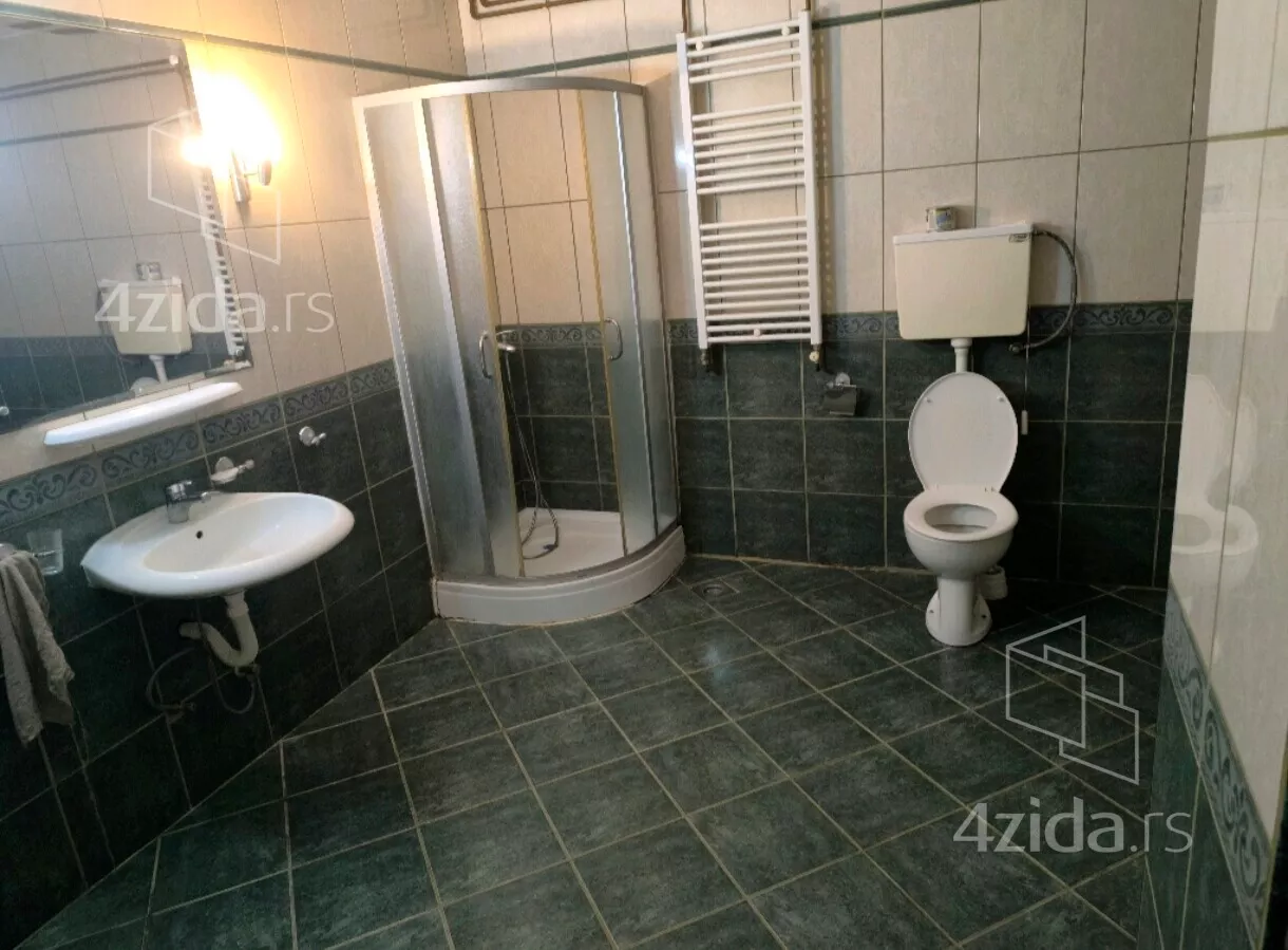 Trosoban stan na prodaju, Radeta Markovića, 190.000€, 95m² — 10