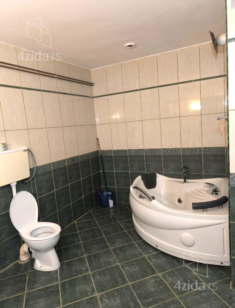 Trosoban stan na prodaju, Radeta Markovića, 190.000€, 95m² — 11