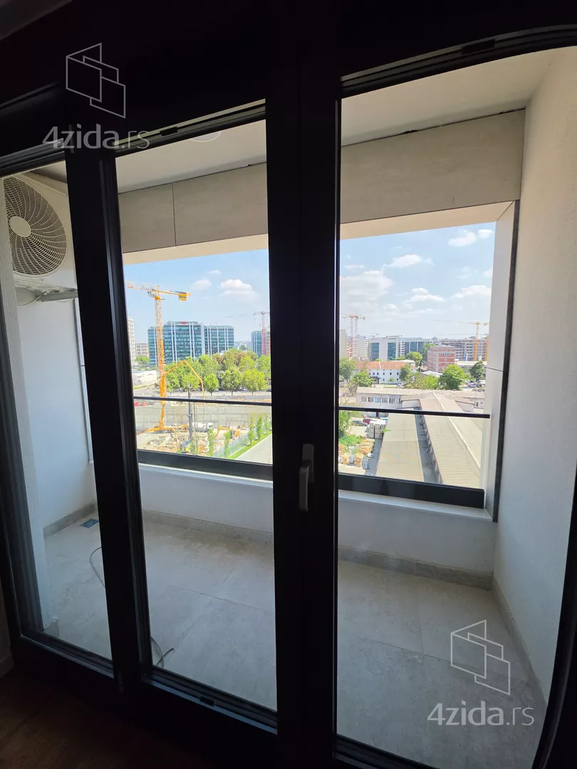 Trosoban stan na prodaju, Tošin Bunar 270, 260.000€, 65m² — 9