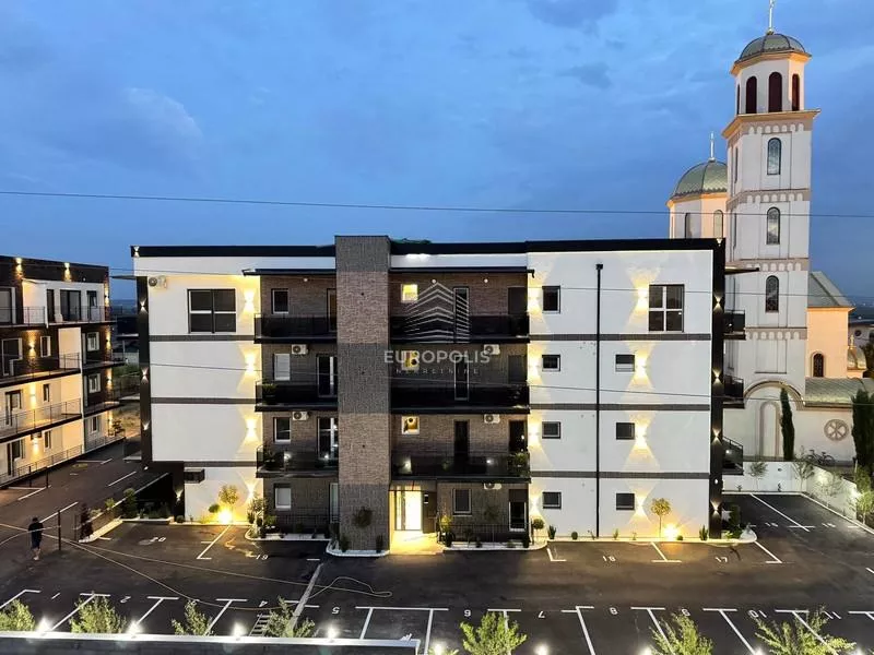 Trosoban stan na prodaju, Tuluz-Lotreka, 149.000€, 70m² — 2