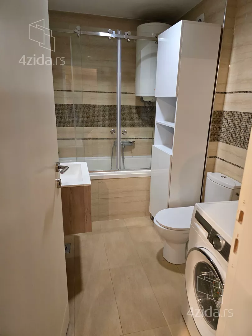 Trosoban stan na prodaju, Šumadijske Divizije, 309.000€, 84m² — 14
