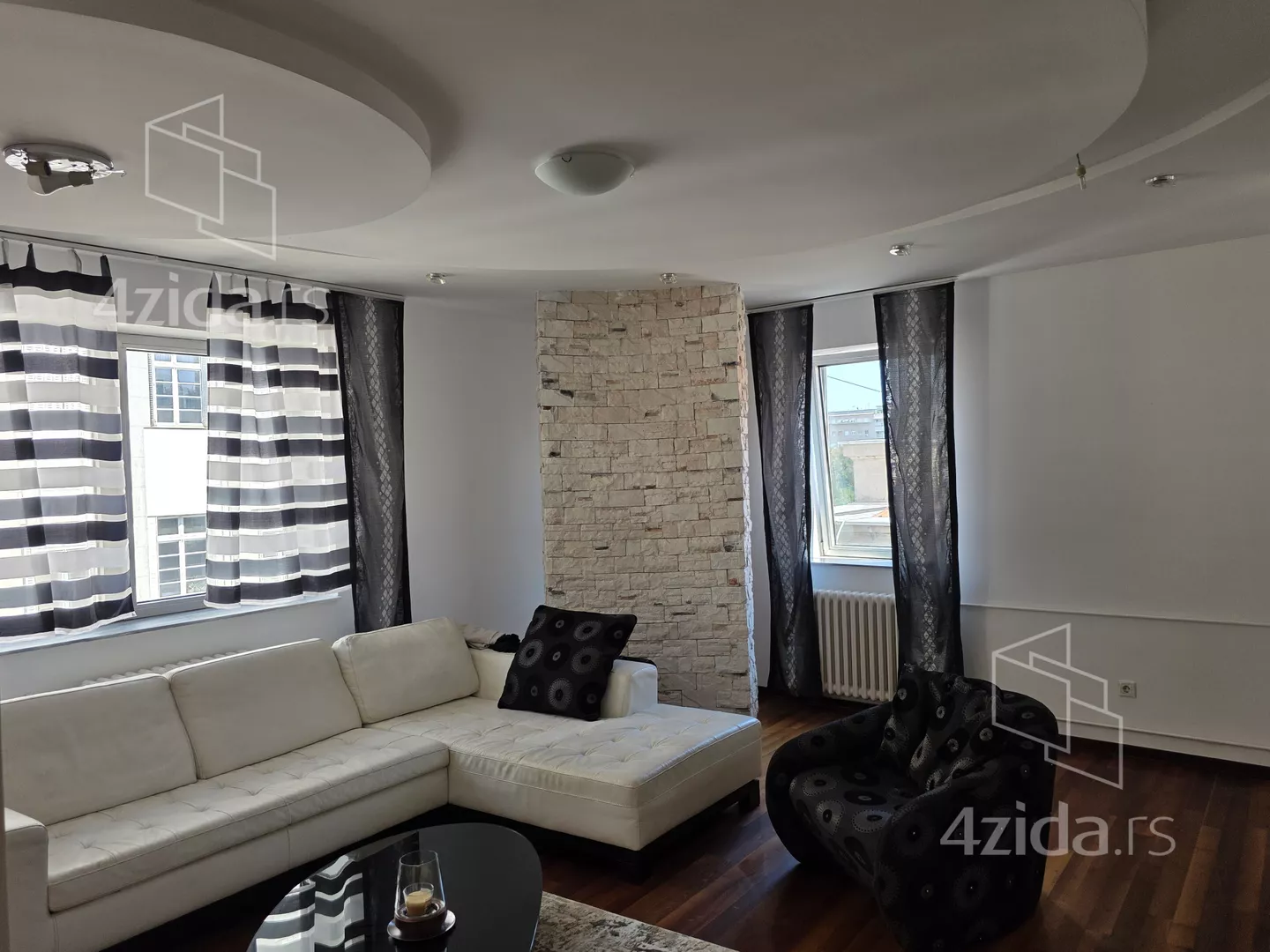 Trosoban stan na prodaju, Uzun Mirkova 3A, 588.000€, 98m² — 8