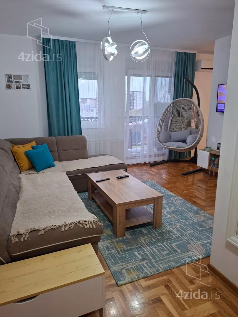 Trosoban stan na prodaju, Vojvode Vlahovića 55V, 170.000€, 76m² — 2