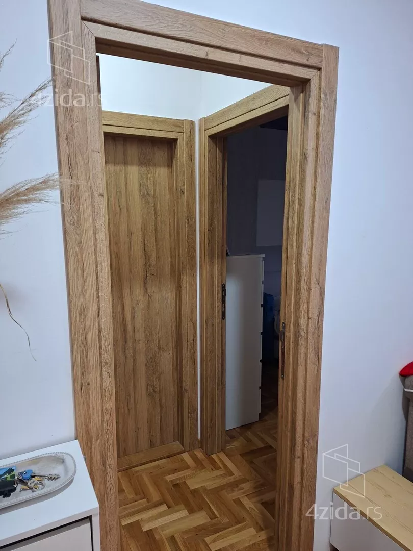 Trosoban stan na prodaju, Vojvode Vlahovića 55V, 170.000€, 76m² — 4