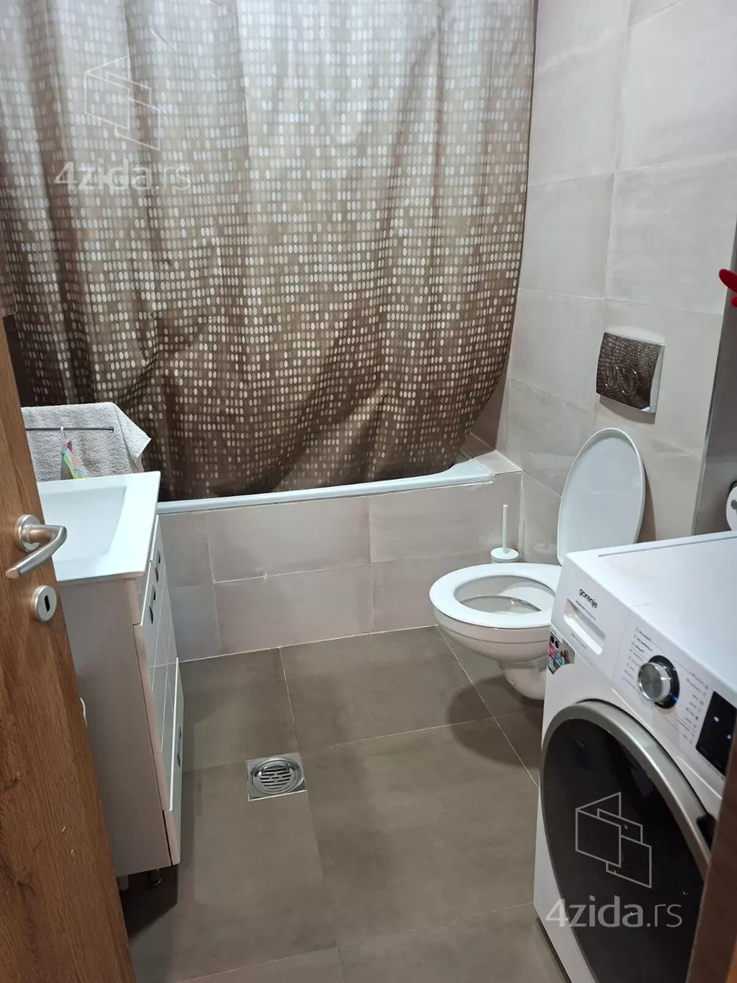 Trosoban stan na prodaju, Vojvode Vlahovića 55V, 170.000€, 76m² — 15