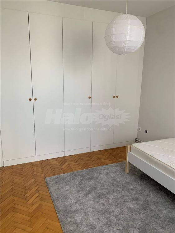 Trosoban stan pogodan za troclanu porodicu — 8