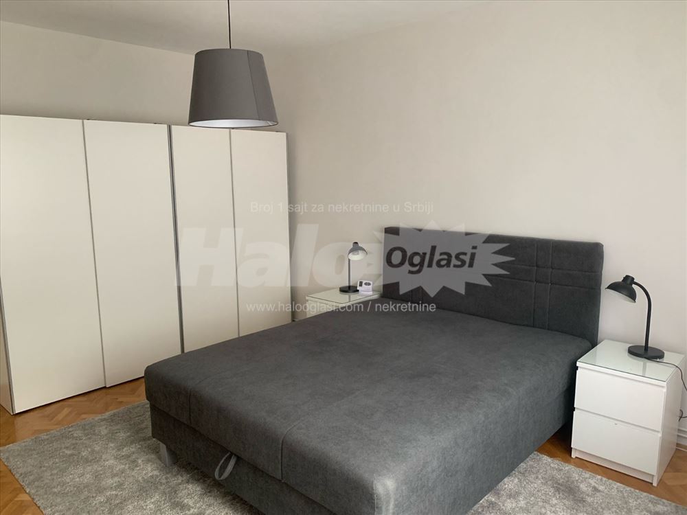 Trosoban stan pogodan za troclanu porodicu — 10