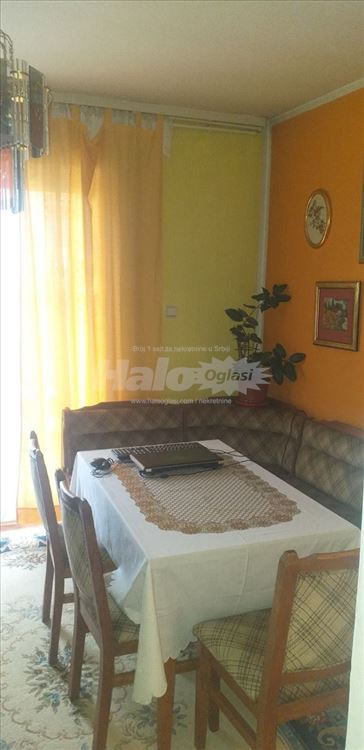 Trosoban stan u Žarkovu, odmah useljiv - povoljno — 2