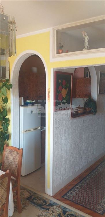 Trosoban stan u Žarkovu, odmah useljiv - povoljno — 4