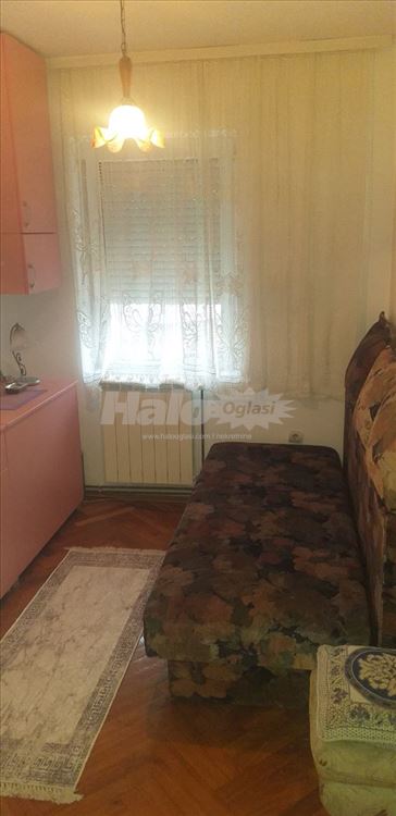 Trosoban stan u Žarkovu, odmah useljiv - povoljno — 12