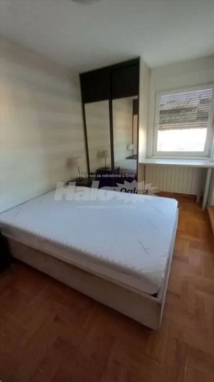 Trosoban stan u zoni Vukovog spomenika — 7