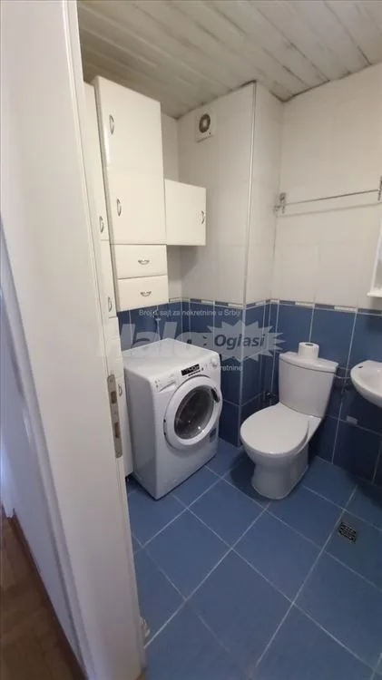 Trosoban stan u zoni Vukovog spomenika — 12