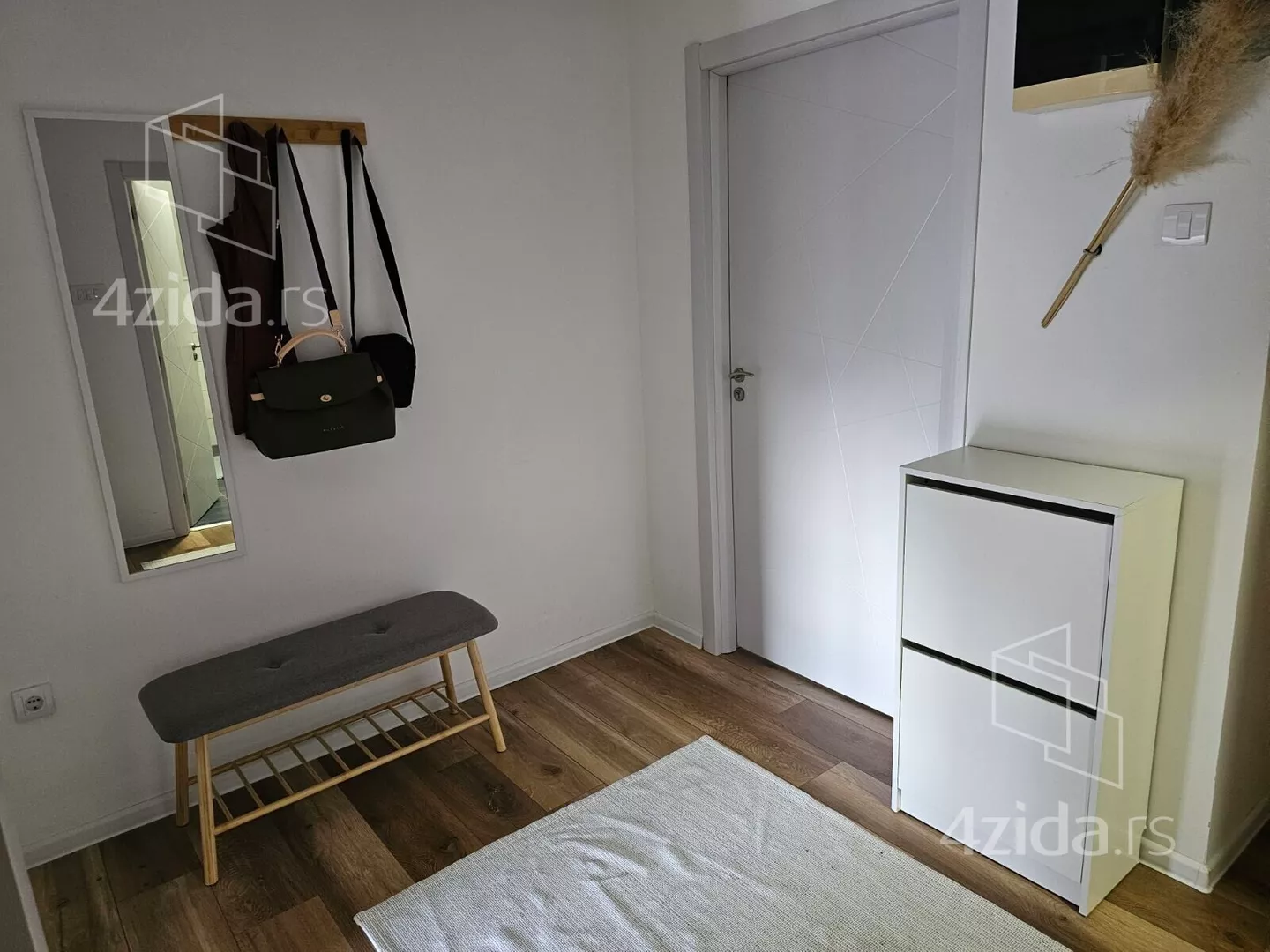 Trosoban stan za izdavanje, Albera Kamija 23, 400€, 70m² — 9