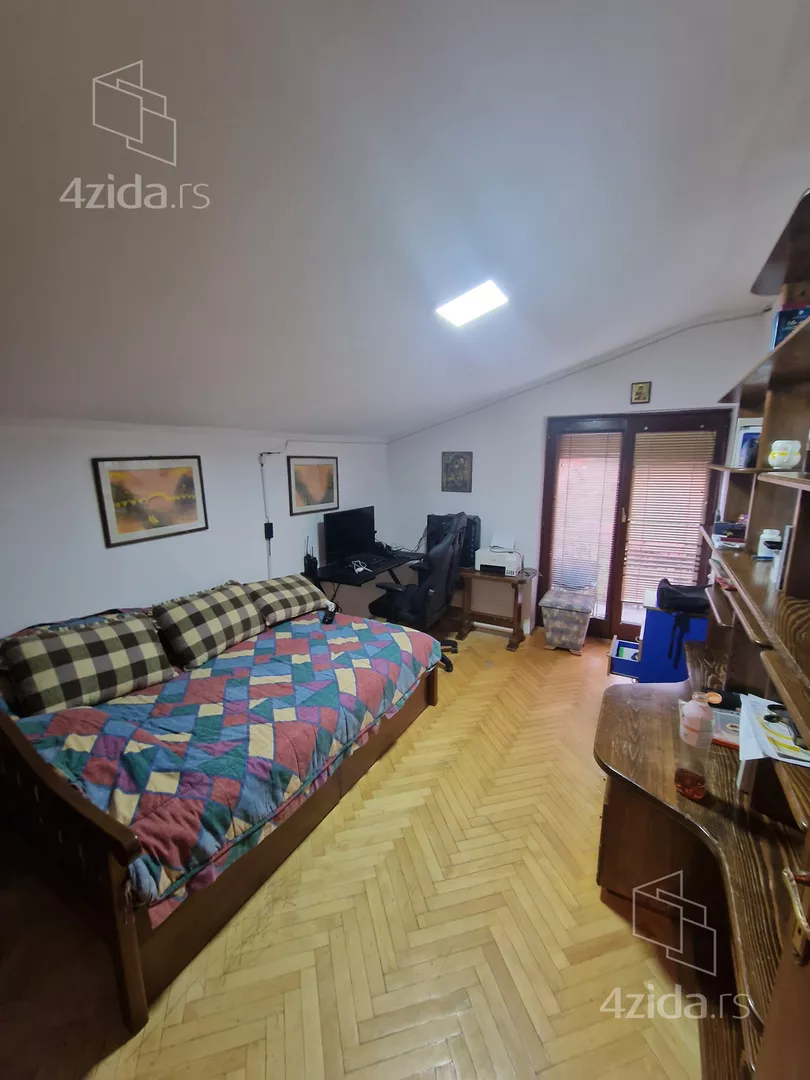 Trosoban stan za izdavanje, Žarkovo, 450€, 84m² — 6