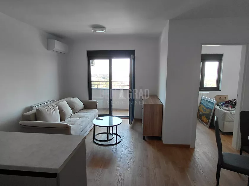 Trosoban stan za izdavanje, Bogdana Tirnanića 6, 750€, 82m² — 2
