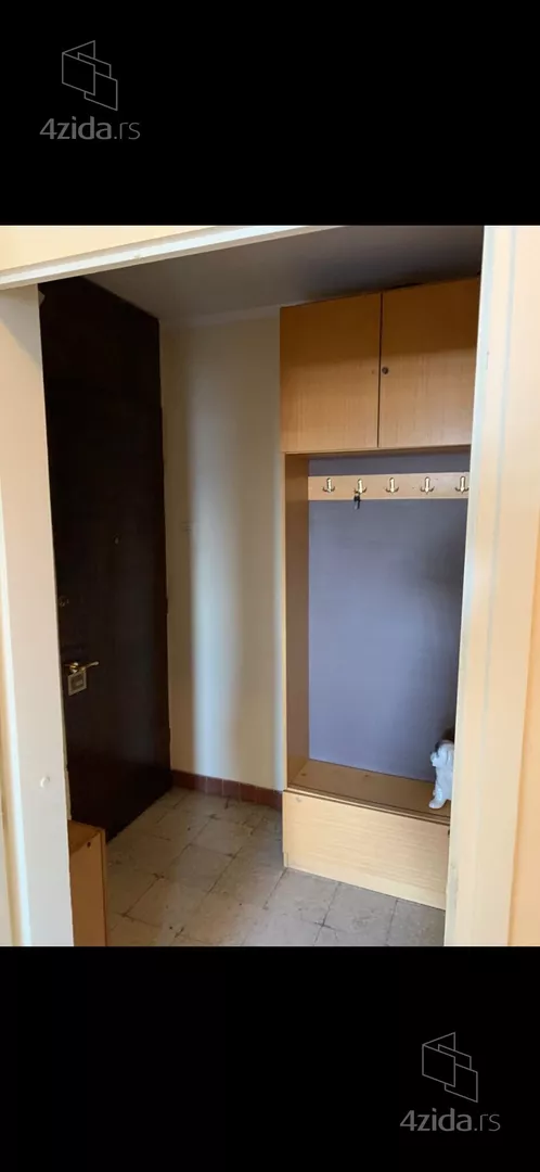 Trosoban stan za izdavanje, Bulevar Oslobođenja 118, 650€, 77m² — 5