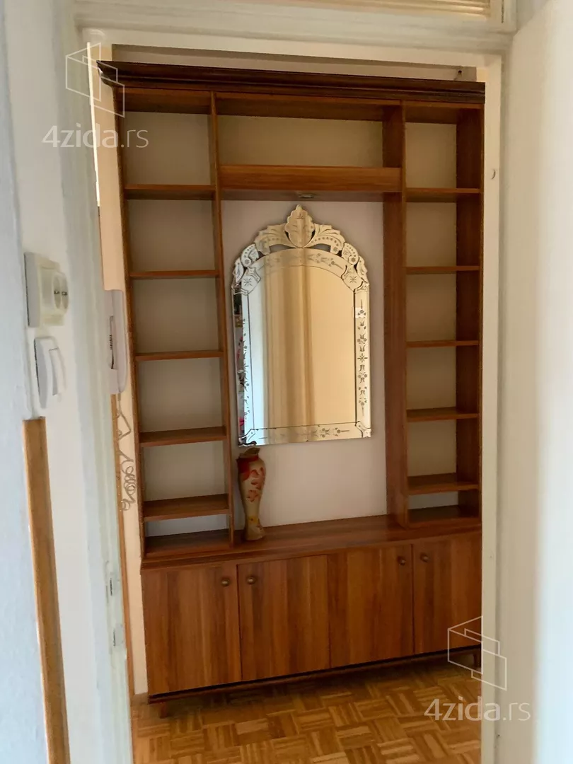 Trosoban stan za izdavanje, Bulevar Oslobođenja 118, 650€, 77m² — 6