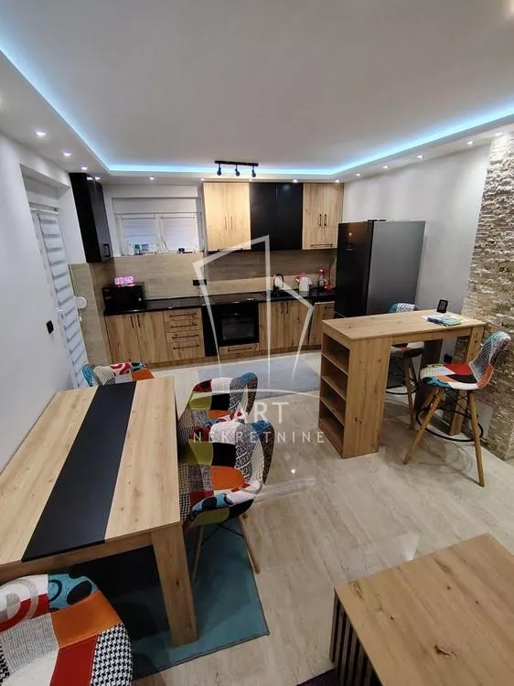 Trosoban stan za izdavanje, Dobanovački Put 18A, 700€, 72m² — 2